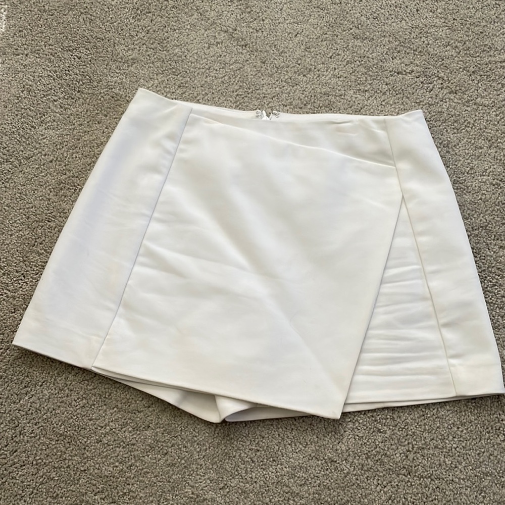 Express White Skort
